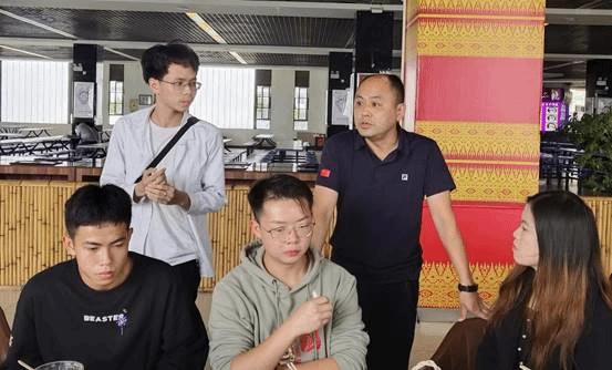 e845c12ba8344bf3359b6449a90f983