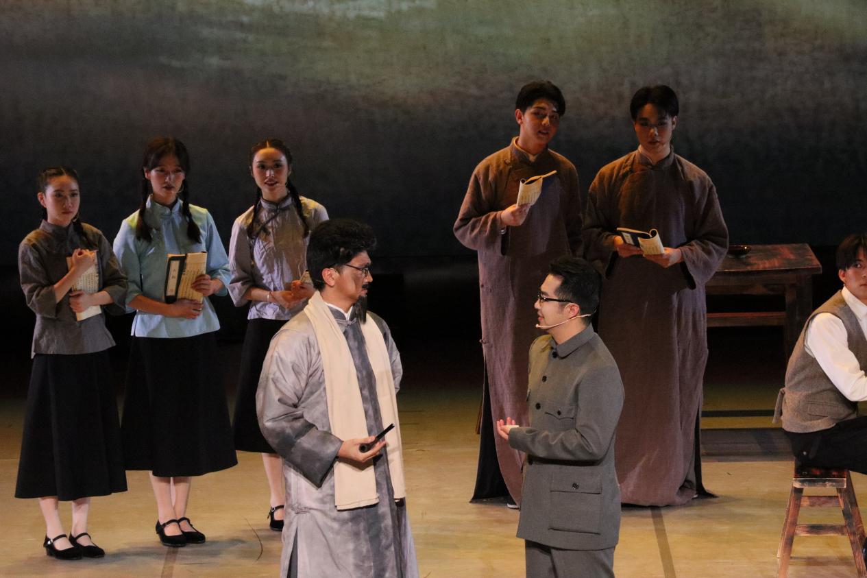 20250904200518_3K6A6244